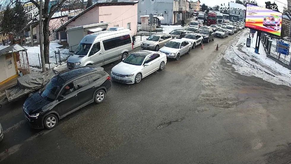 Наоружајте се стрпљењем: Гужве на свим граничним прелазима према Хрватској