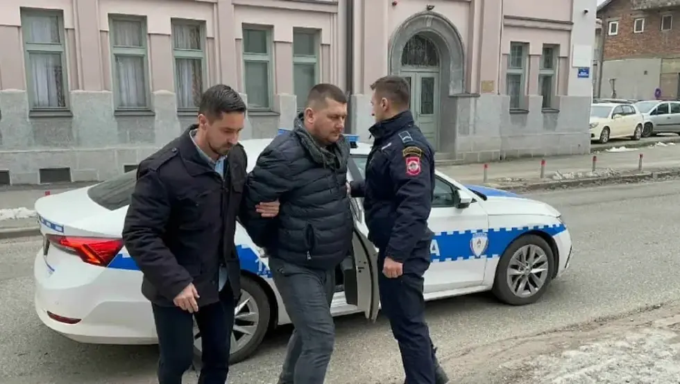 Затражен притвор за вјероучитеља осумњиченог за искориштавање дјеце за порнографију