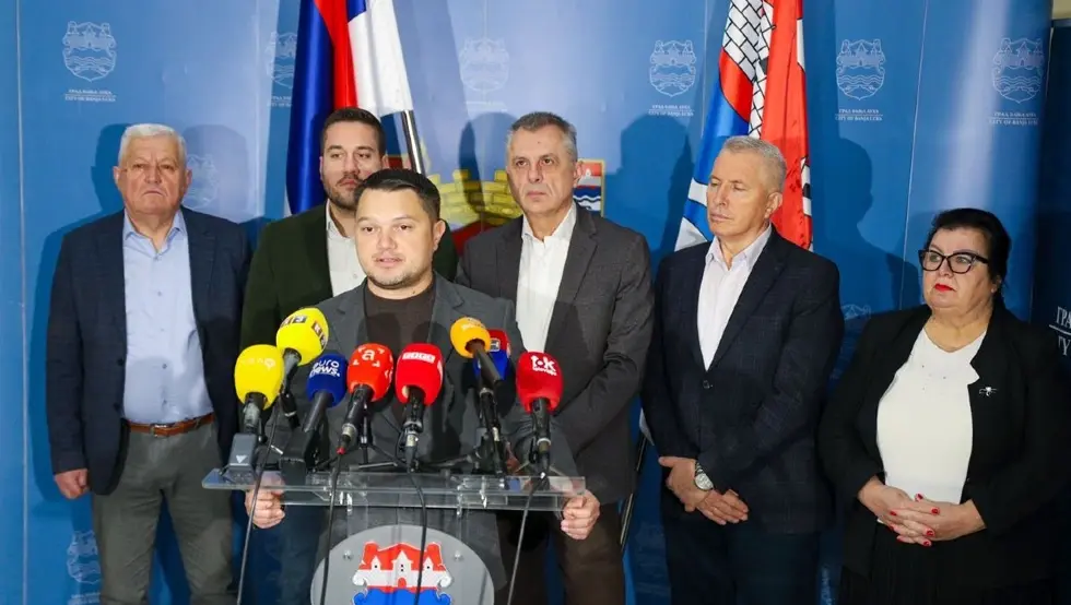 ПСС позвали већину да закажу сједницу бањалучке скупштине, траже оставку Нинковића