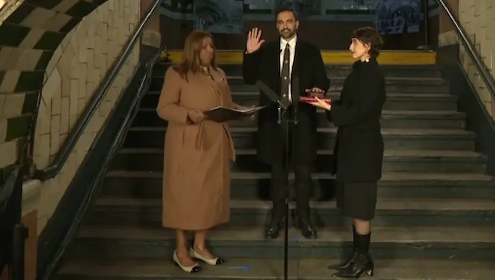 Мамдани први градоначелник Њујорка који се заклео над Кураном