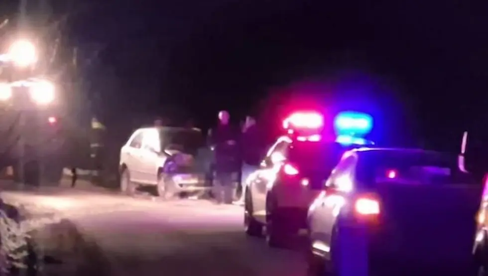 Сјена пала на ауто