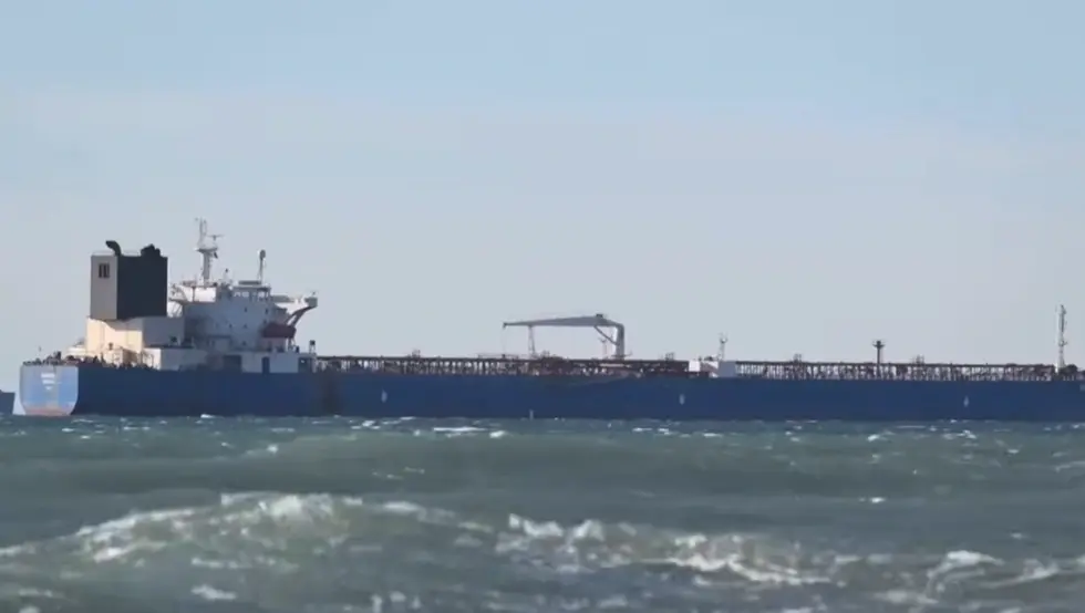 Руски танкер "Гринч" насукан у луци Марсеј