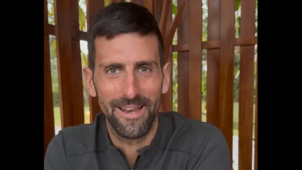 (ВИДЕО) Новак Ђоковић за Нову годину одушевио навијаче, овако им нико никад није честитао