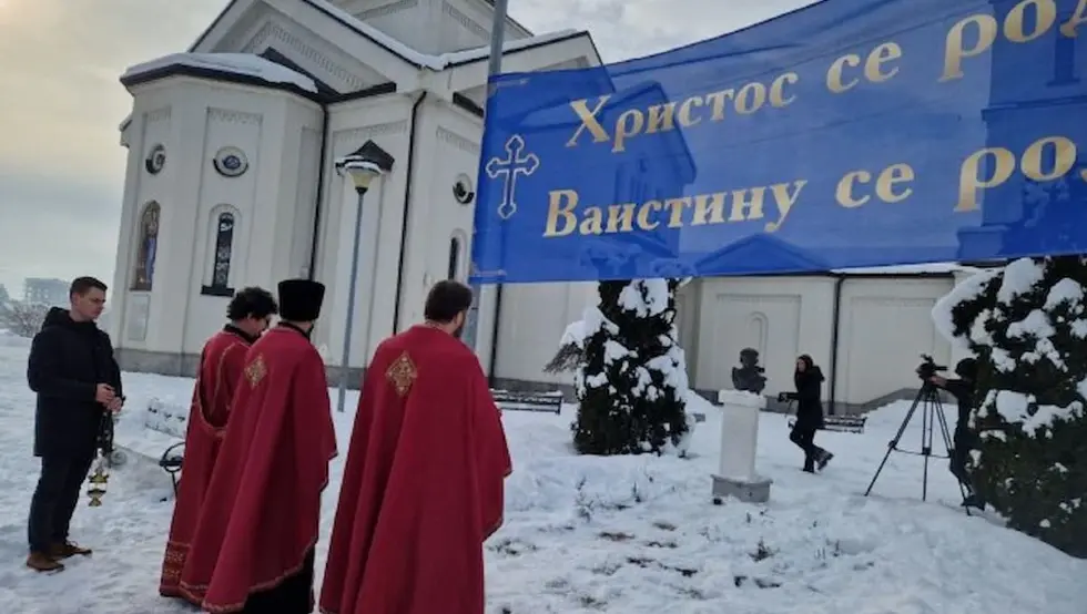 Поводом Дана Републике помен Споменку Гостићу