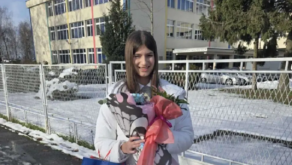 Ученица Основне школе "Бранко Радичевић" награђена за рад на тему "Моја Република"