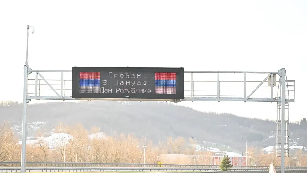 Бесплатан ауто-пут за Дан Републике: „Живјеће огњиште“ од поноћи на информативним порталима