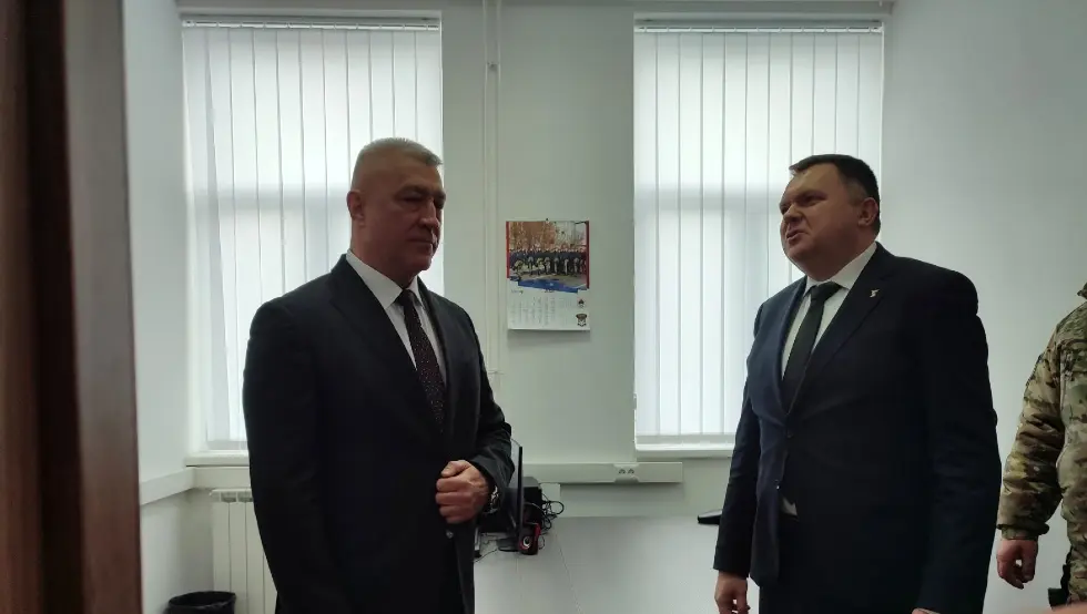 Отворена канцеларије