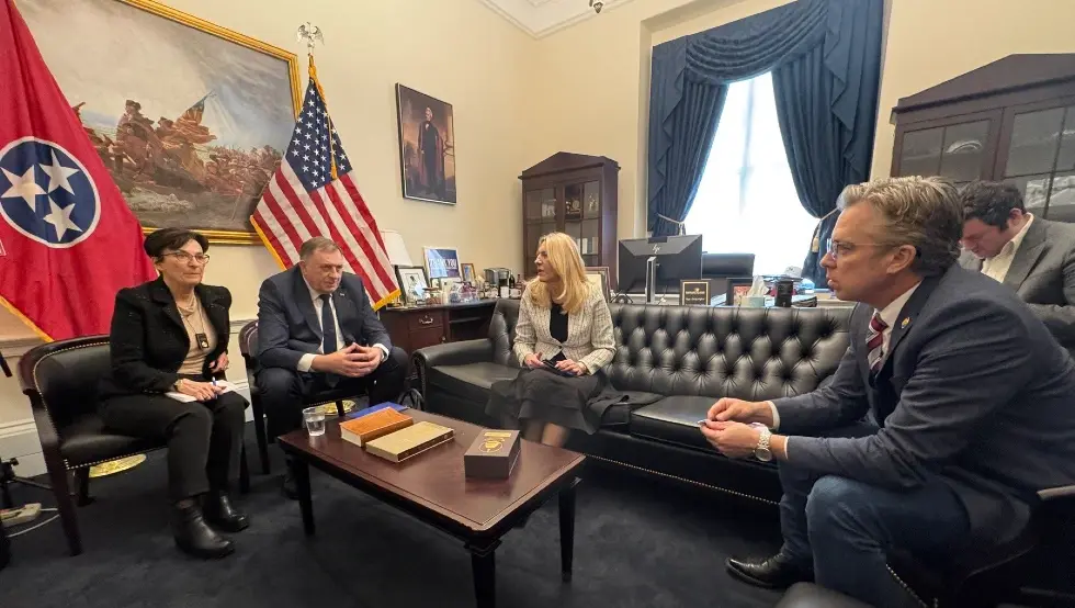 Додик са Андијем Оглесом