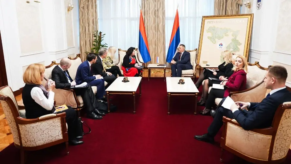 Минић разговарао са специјалном изасланицом Уједињеног Краљевства за Западни Балкан