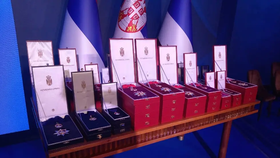 (ФОТО) Почела свечаност уручења одликовања поводом Дана државности