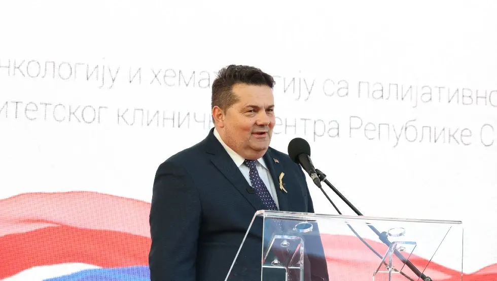 Стевандић: Поносимо се нашим клиникама и другим болничко-здравственим капацитетима