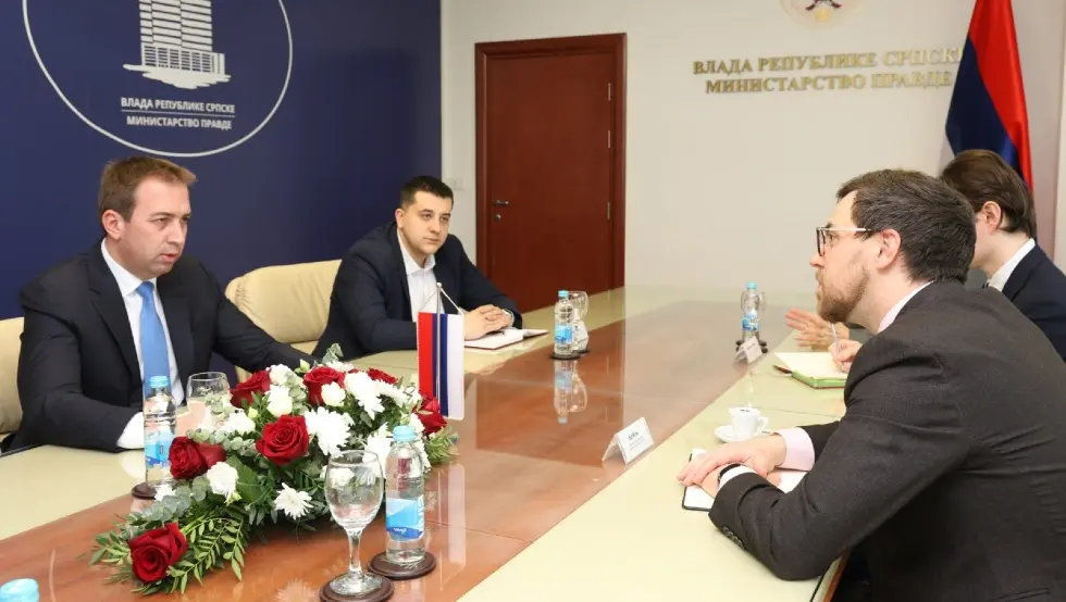 Селак, Мајлсом и Џефрисом