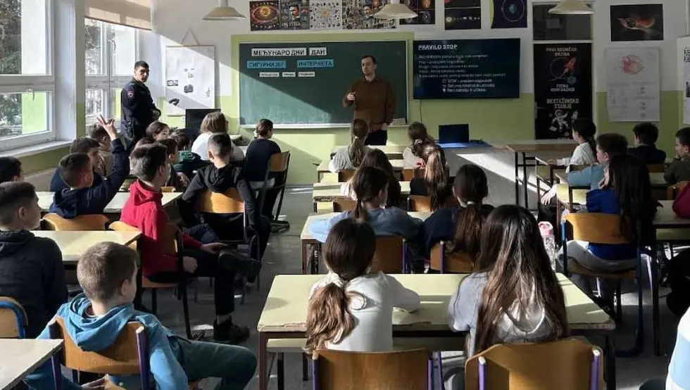 Предавање полиције Градишка