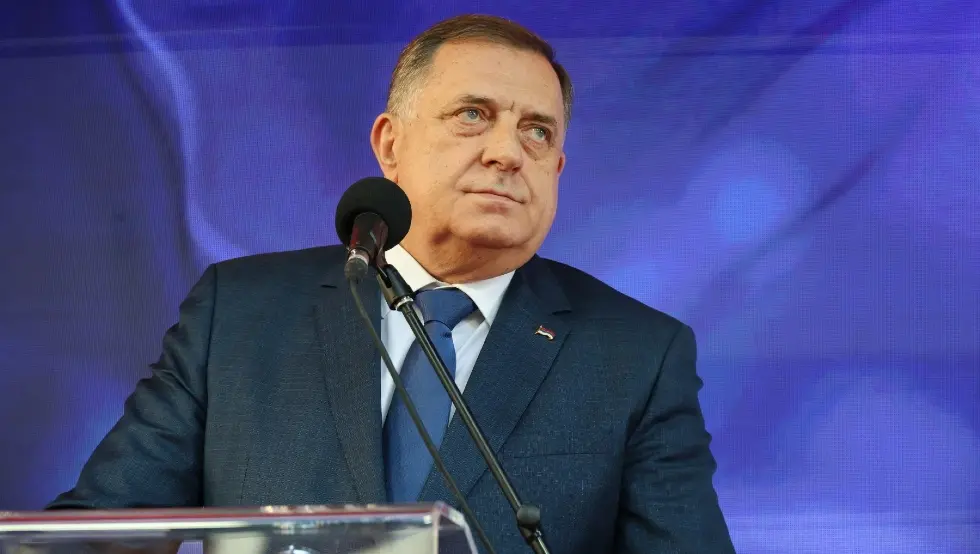 Милорад Додик