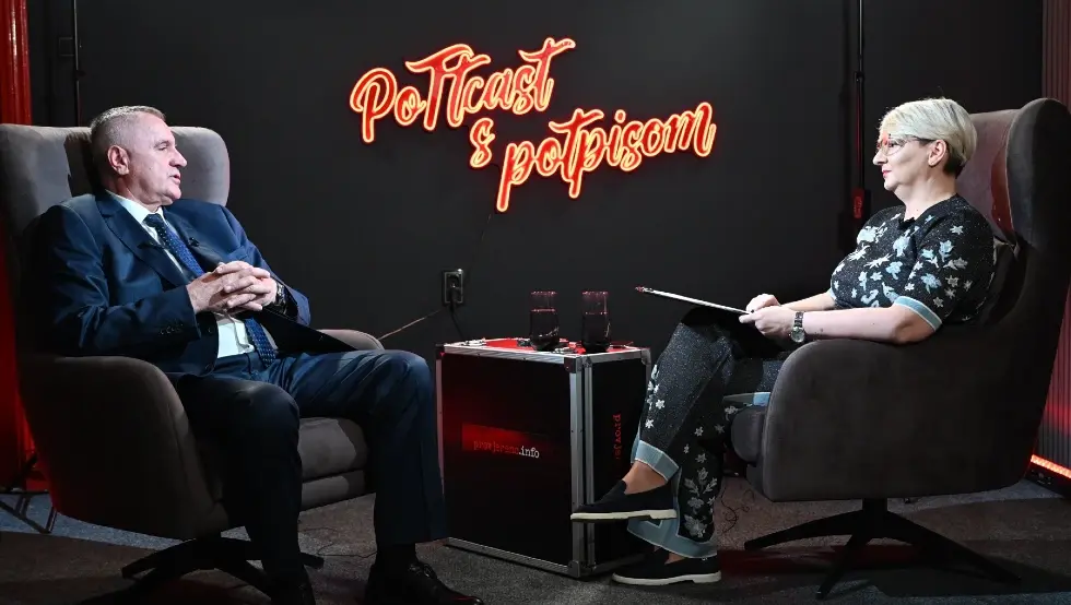 (ВИДЕО) Нова епизода PoTTcasta: Гост Радован Вишковић