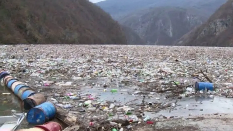 Смеће у Дрини