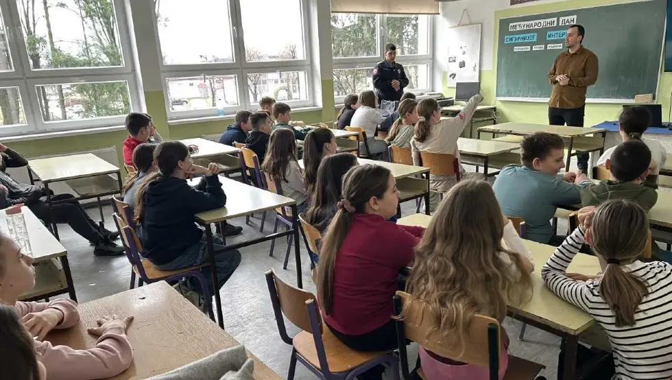 Предавање полиције Градишка