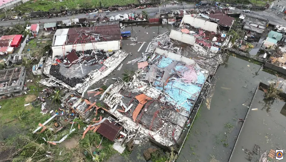 Ветар од 270 километара на час разорио острво: Десетине мртвих и несталих