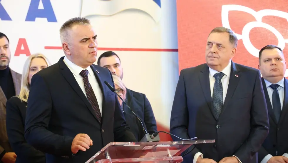 Саво Минић