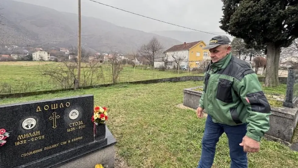 Срби у сузама и страху због отетих цркава и гробова предака