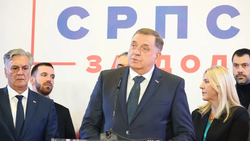 Милорад Додик