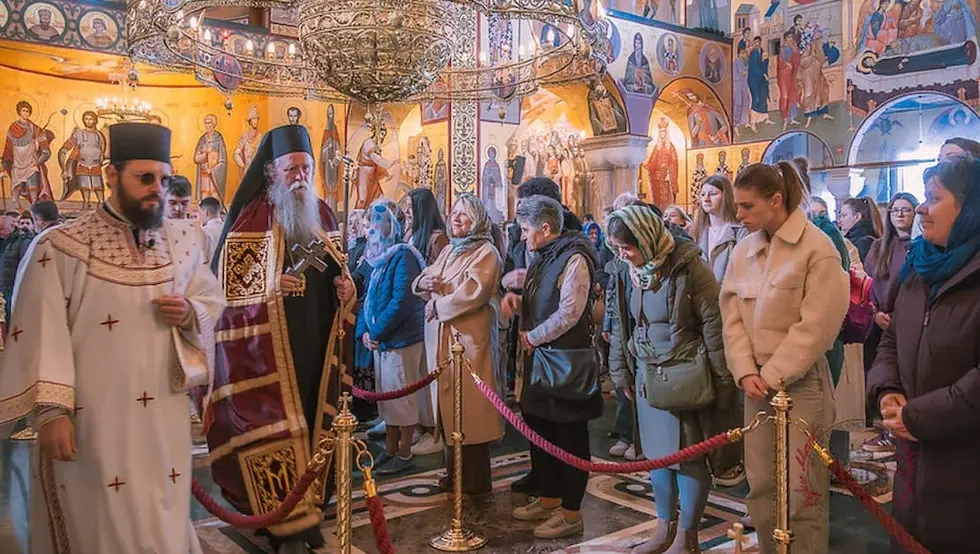 Јоаникије освештао звона