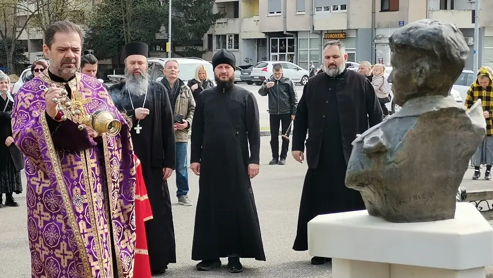 Споменко Гостић