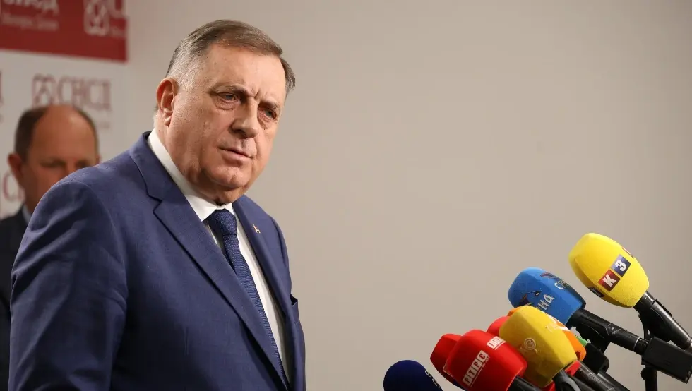 Милорад Додик