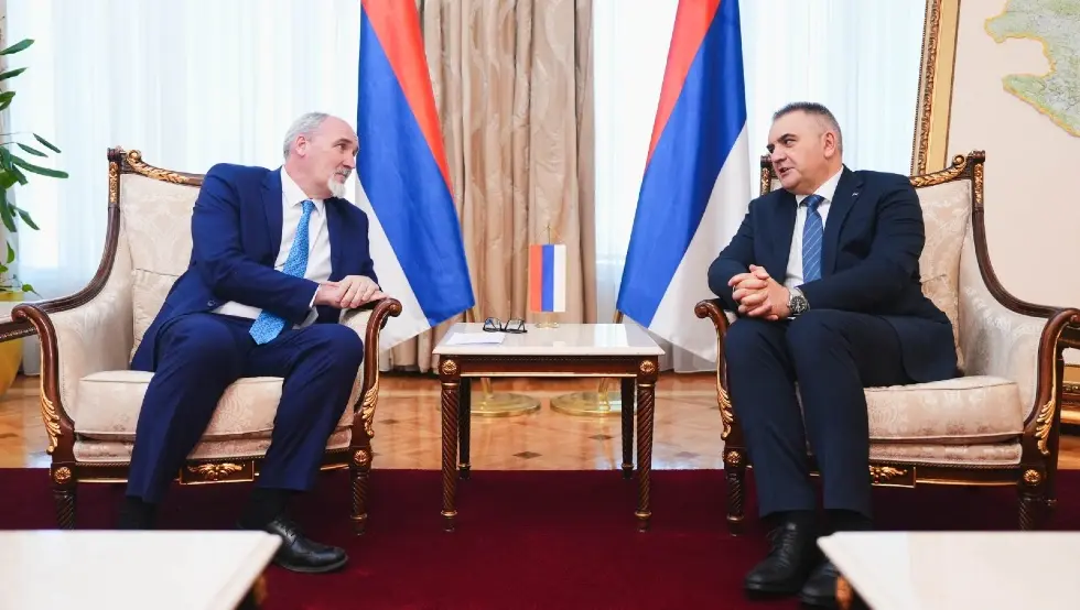 Минић и амбасадор Швајцарске