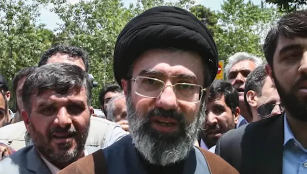 Мојтабу Хосеинија Хаменеија