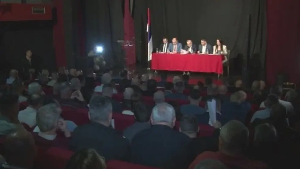 Стевановић реизабран за предсједника ГрО СНСД Зворник; Додик: Радимо како грађани очекују