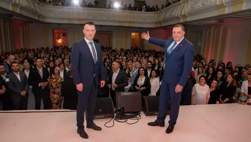 Додик: Свака жена заслужује пажњу и поштовање