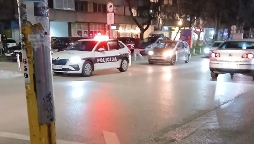 Тузла пуцњава