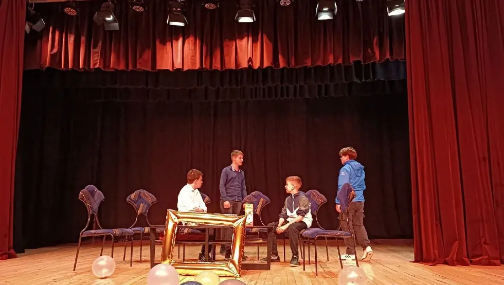 Фестивал школске драме у Прњавору