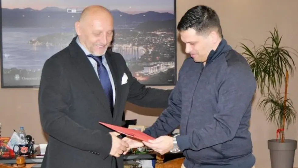 Градоначеник Охрида уручио признање Драгану Јаћимовићу, амбасадору БиХ у Сјеверној Македонији