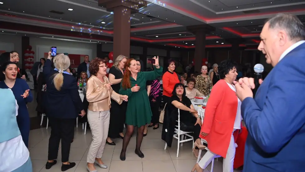 Додик: Улога жена непроцјењива за развој Српске