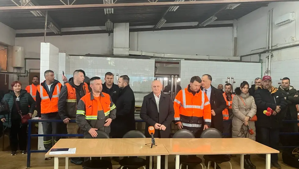 ђокић са радницима љубије