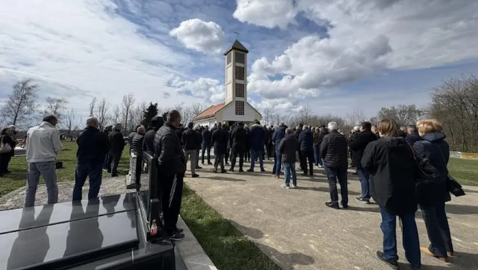 Борци ВРС и посланици пратили ситуацију: У Модрану код Дервенте одржано непријављено окупљање, скуп прошао без инцидената