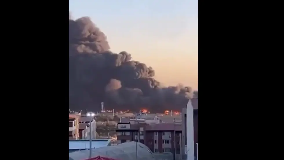 (ФОТО/ВИДЕО) Погођен аеродром у Техерану: Путнички авион у пламену