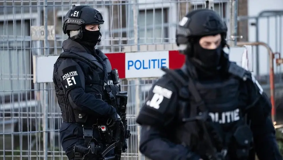 Полиција Холандија