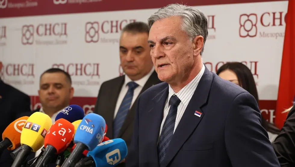 Синиша Каран