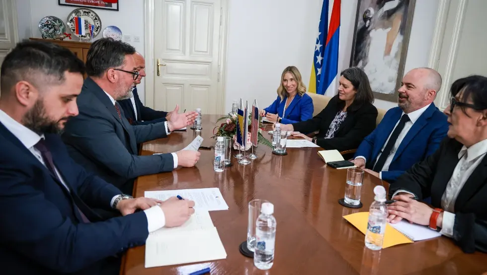 Кошарац састанак