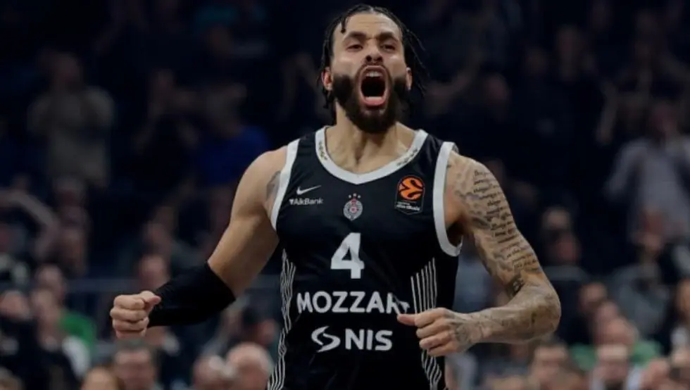 Двејн Вашингтон