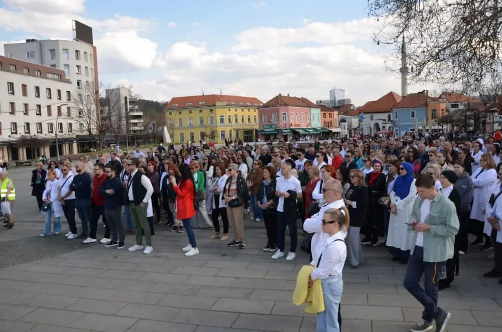 Тузла љекари