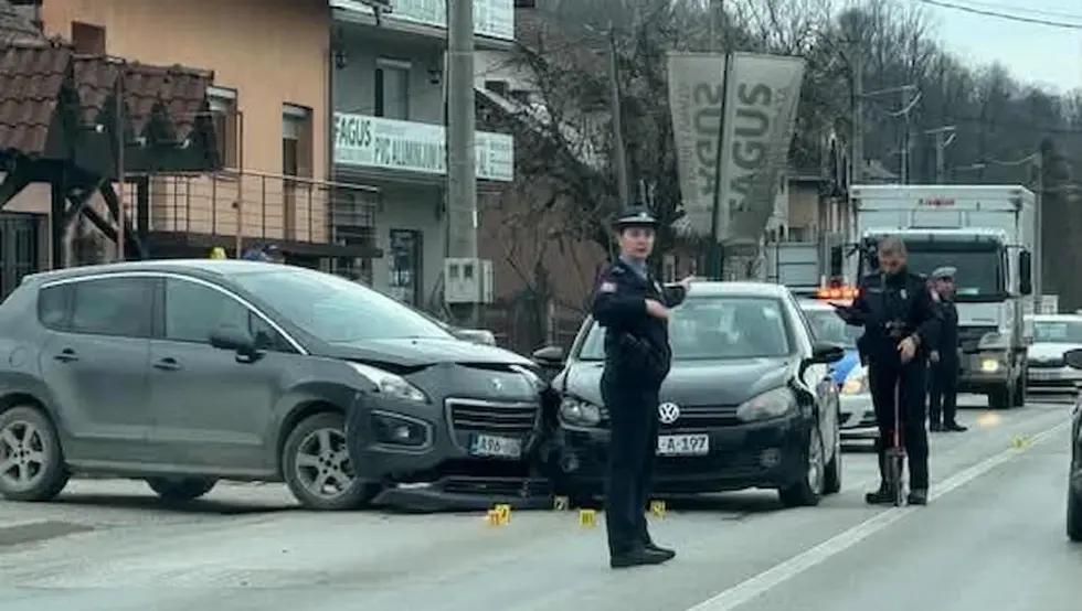 Удес у Добоју: Отежан саобраћај кроз насеље Баре због судара