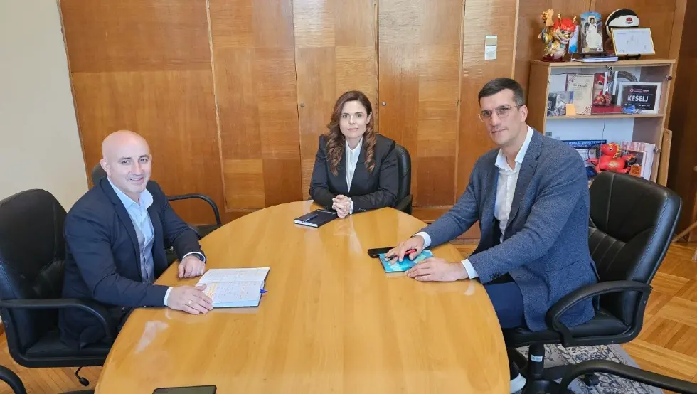 Ћапин и  Кешељ