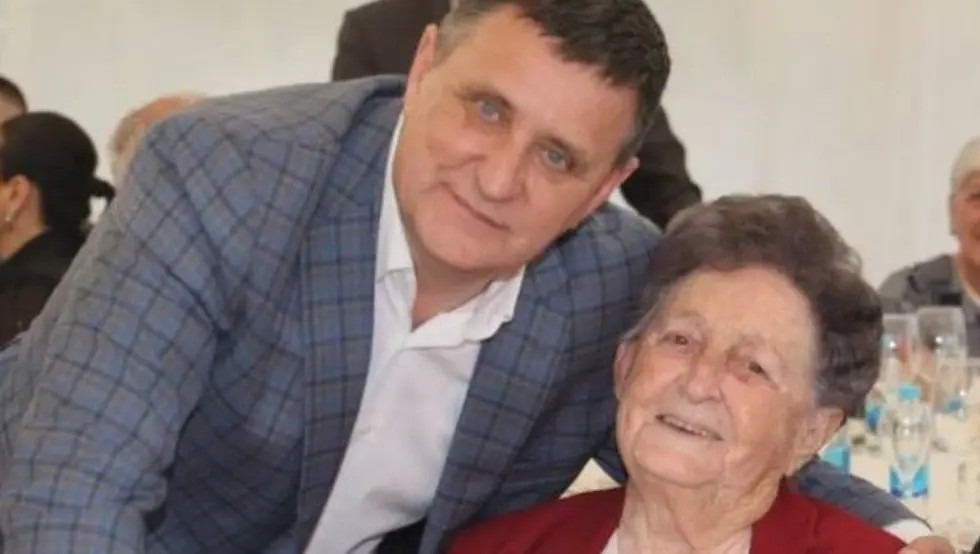 Владо Ђајић се опростио од мајке Милорада Додика