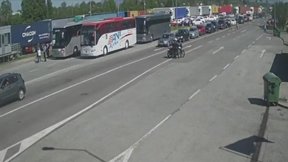 Пао систем: Обустављен саобраћај преко граничног прелаза Изачић