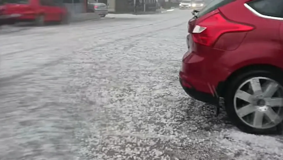 (ВИДЕО) Јако невријеме погодило Бихаћ