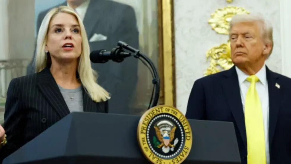 Трамп смијенио Пем Бонди